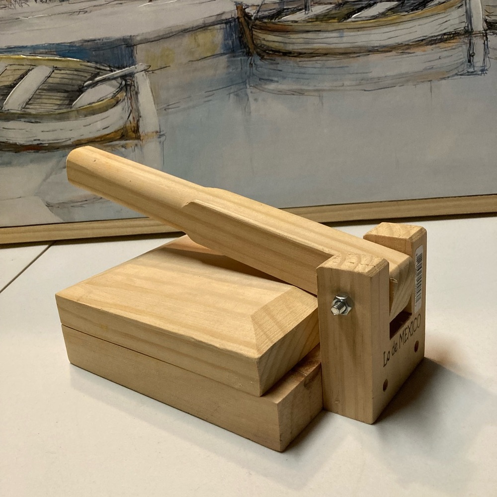 Wooden Tortilla Presser NWT